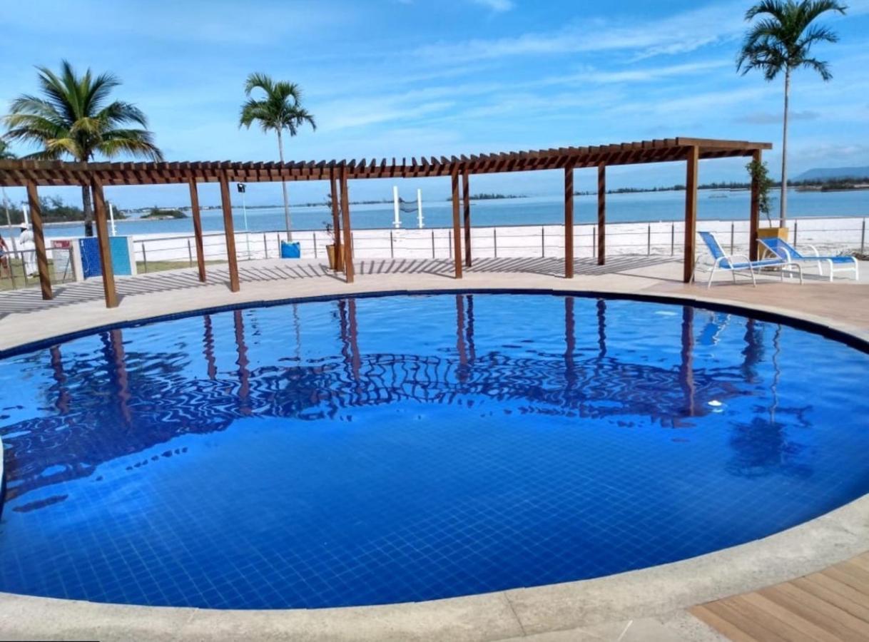 Golden Lake Arraial do Cabo